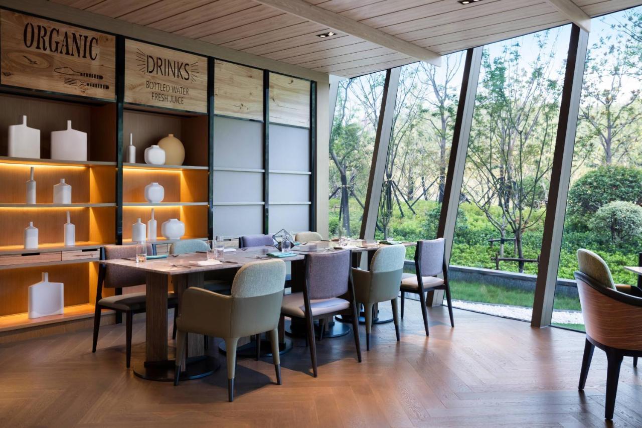 Xuzhou Marriott Hotel Lakeview Bagian luar foto