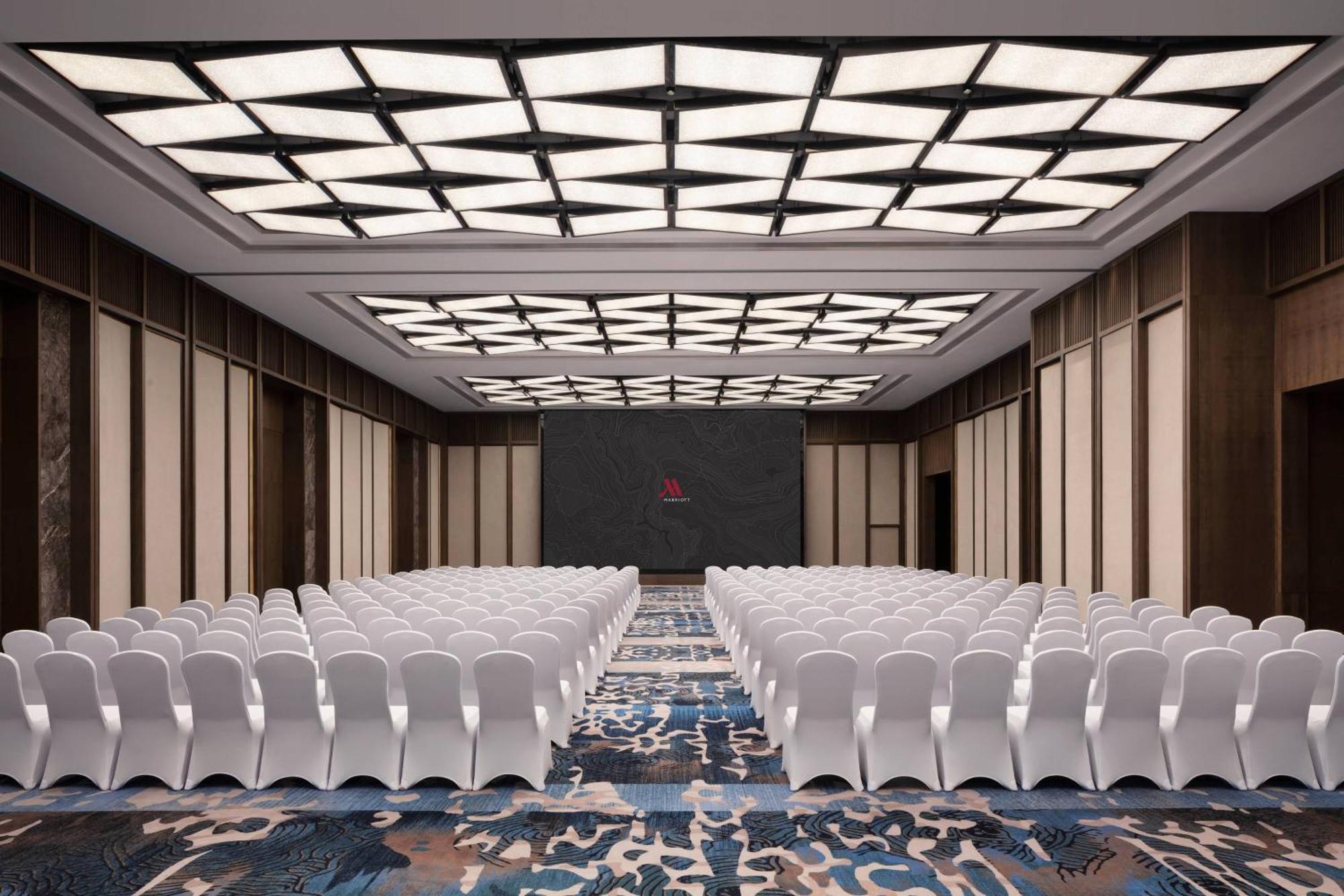 Xuzhou Marriott Hotel Lakeview Bagian luar foto