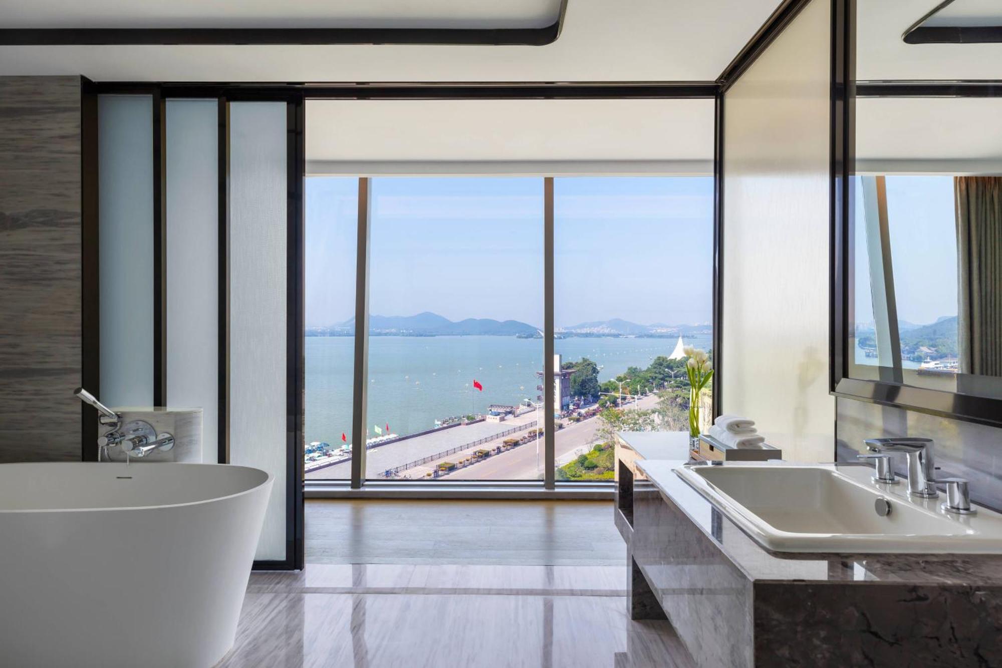 Xuzhou Marriott Hotel Lakeview Bagian luar foto