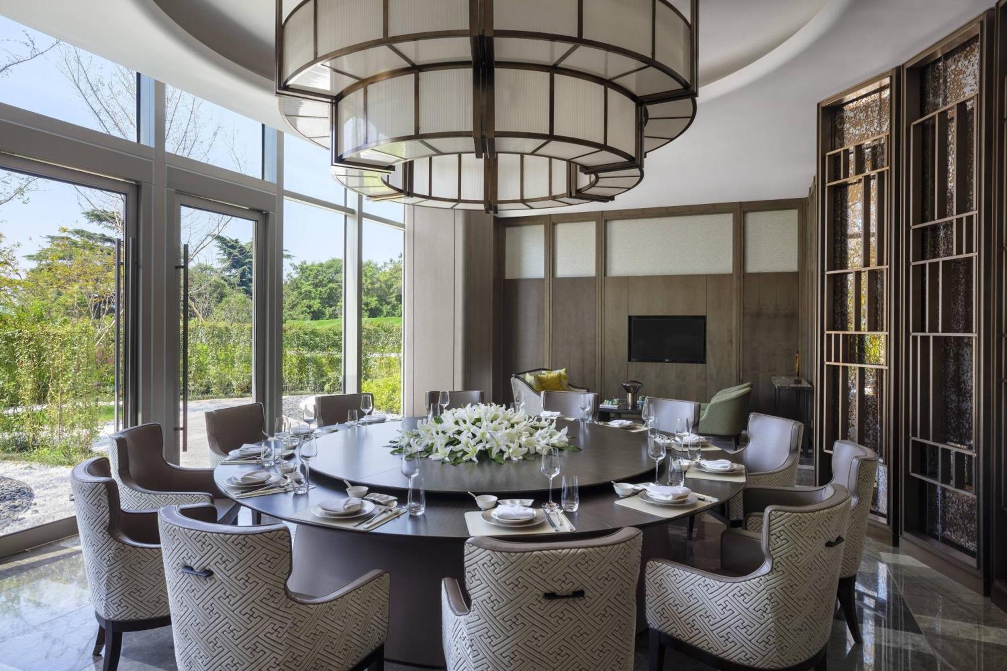 Xuzhou Marriott Hotel Lakeview Bagian luar foto